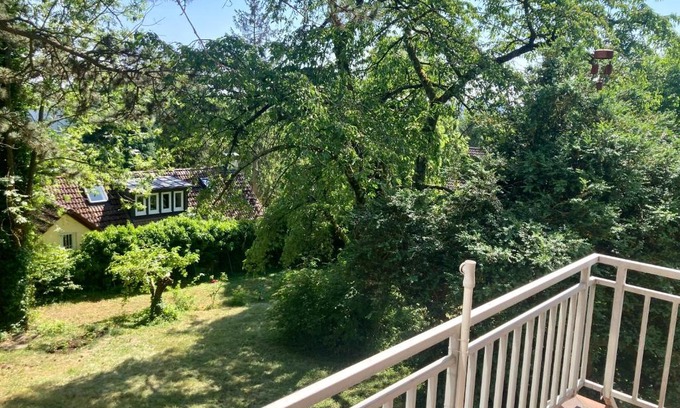 Mitte Apartment | Nature View mit Balkon, indoor Pool, Küche Tiefgarage auf Anfrage