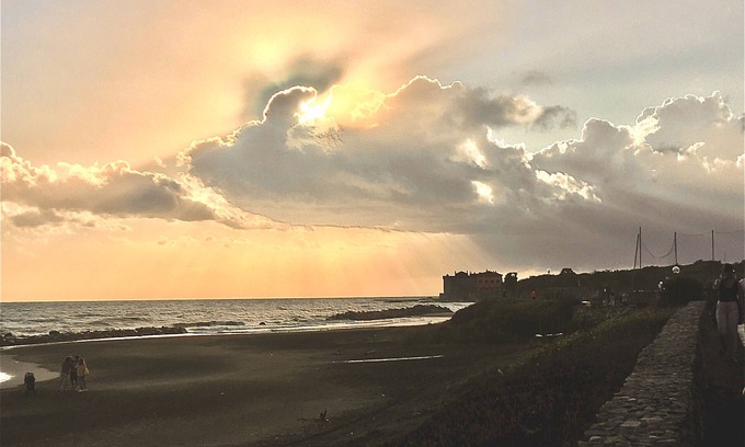 Marina di San Nicola House | Near Rome, in the Marina locality, cottage distant 200 meters from the sea.