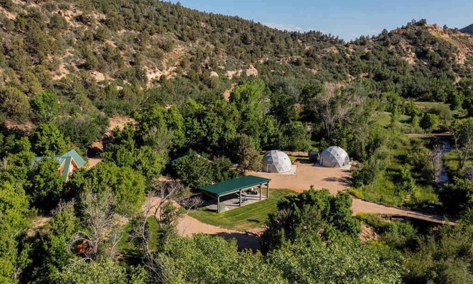 Glendale Cabin | Near Zion and Bryce. Accomodates 30, EV charger.