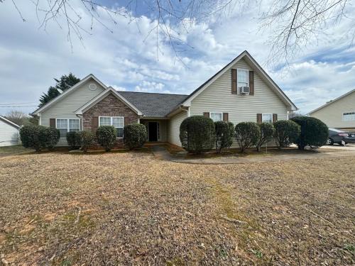 Covington House | Nell Landing