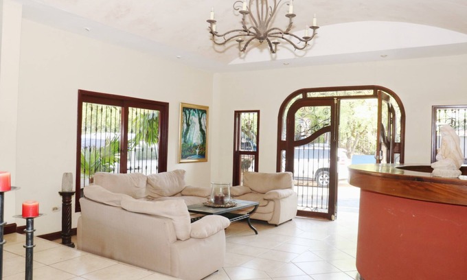Managua House | Nesthost Hotel Los Robles