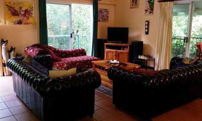 Arcadia House | Nestled amongst the trees next to the National Park & seasonal creek