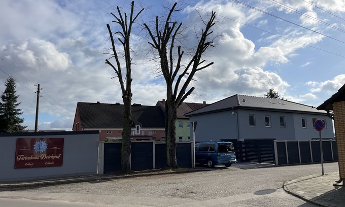 Gatow House | Neues Modernes Ferienhaus Deichgraf in der Uckermark ,mit 2 Kompl. Wohnungen