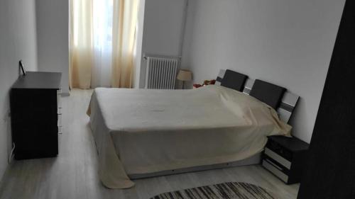 Old Town Apartment | Neversea Remus Opreanu