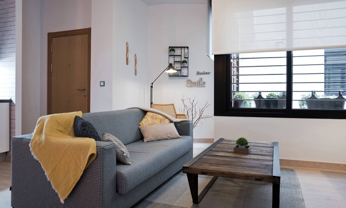 La Merced Apartment | New 1-Bedroom Apt in Downtown Malaga with FREE Parking & Rooftop Pool