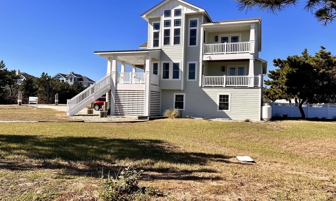 Whalehead Beach Condo | *NEW -25ft to Beach, 2br. Oceanviews.Pool.Hot Tub
