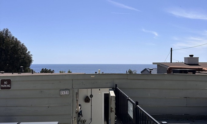 Central Malibu Cottage | NEW 30% OFF! LIMITED OFFER! Ocean Breeze, Walking to Beach and Hiking