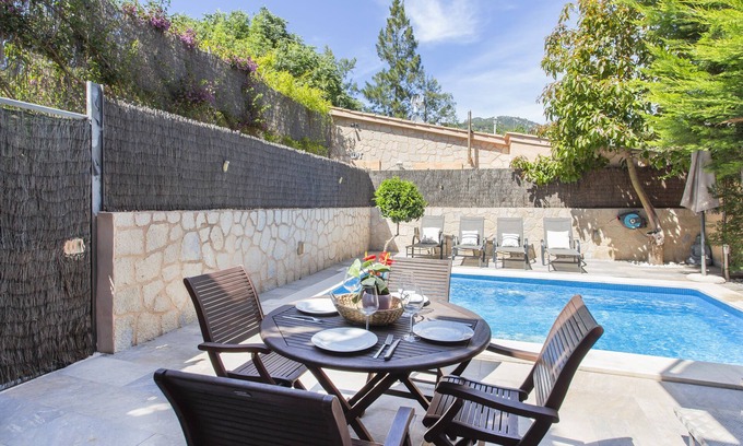 Soller House | New! A stunning central holiday flat private swimming pool, terrace and WIFI