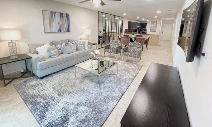 McAllen Apartment | New Apt. 2 rooms & 2.5 baths in south McAllen near hospitals & shopping center.