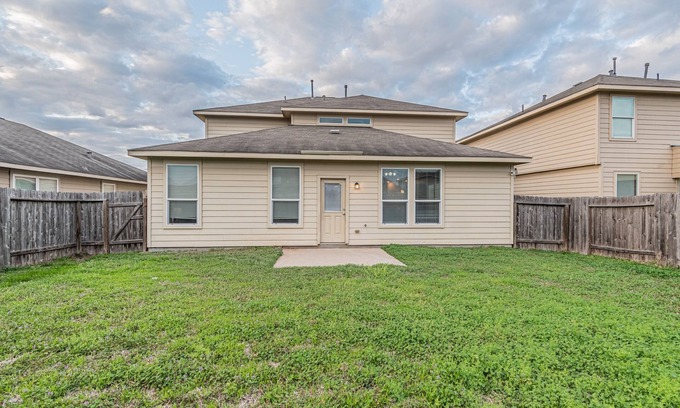 Barker House | New Beautiful 4/BR Vacation Home