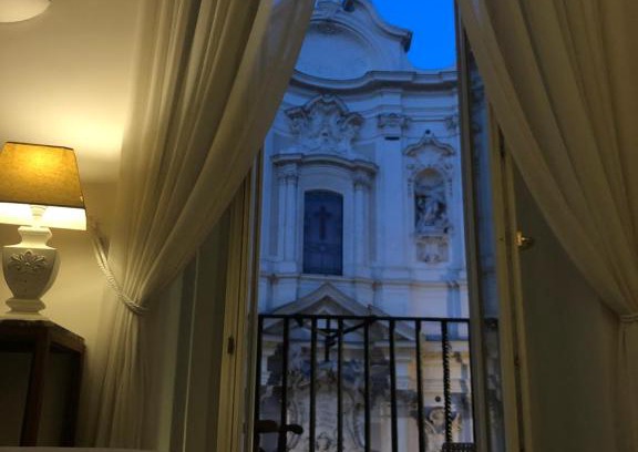 Rione VIII Sant'Eustachio Apartment | NEW! BELLISSIMO PalazzoFranchi Pantheon