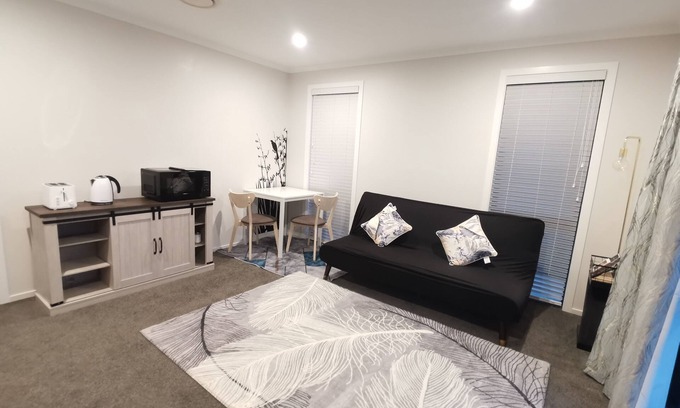 Rolleston House | New Built Guest Suite in Rolleston