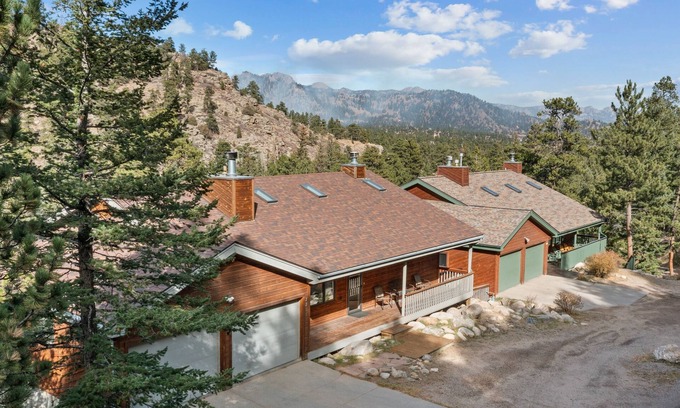 Estes Park House | NEW! Cascade Mountain Home by Estes Park Homes