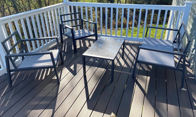 Winchester House | New Charming 3-bedroom townhome with WiFi and AC in Winchester
