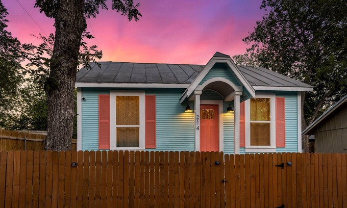 Highland Park House | NEW! Charming Historic Bungalow with Modern Amenities! Close to Riverwalk