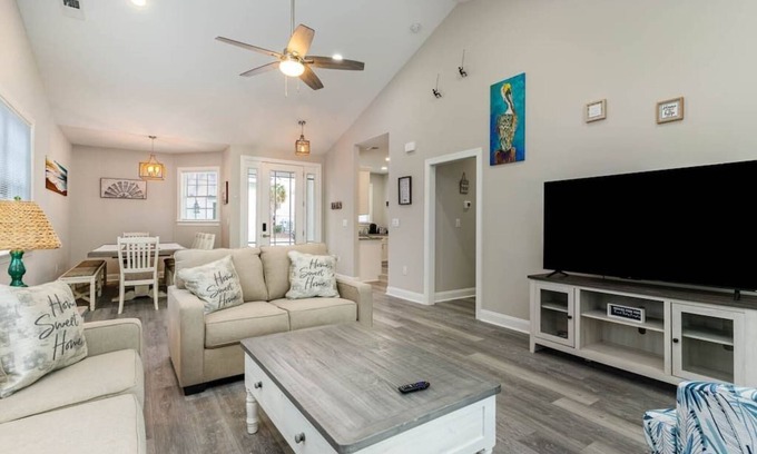Downtown Myrtle Beach House | New Coastal Home Walk to The Ocean & Attractions