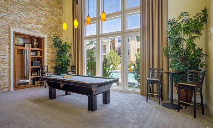 Reno/Tahoe Airport Apartment | New Cozy Stylish 1BR With Heated Pool Relaxing Spa Sauna