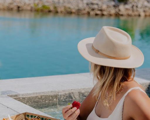 Nelly Bay House | NEW! Dacha on Maggie No#2, Unrivaled Island Luxury