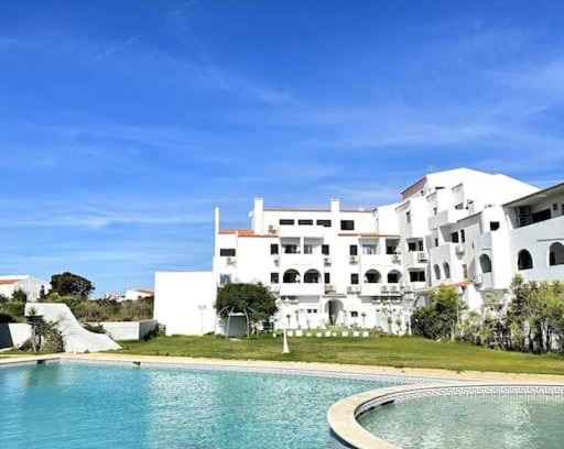 Sagres Apartment | New Flat surround by beaches.