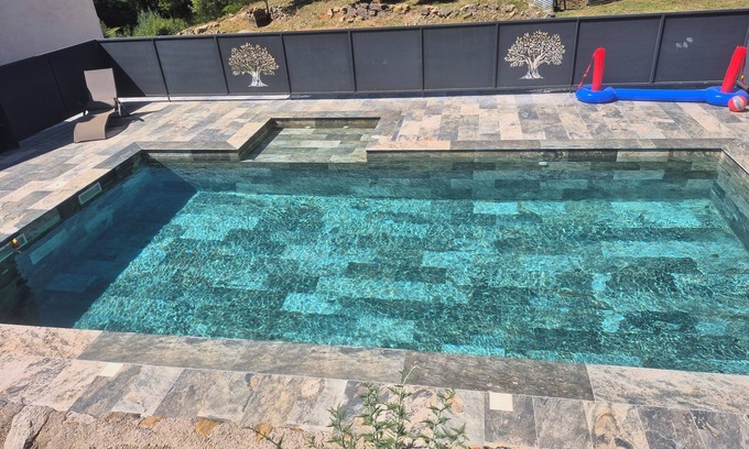 Saint-Martin-de-Valgalgues House | New house in the heart of the Cevennes Gardoise.
