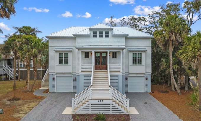 Deer Lake House | New home, neighborhood Pool, golf cart included