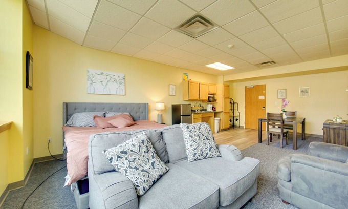 New Kensington Apartment | New Kensington Apt Near Parks: Pets Welcome!