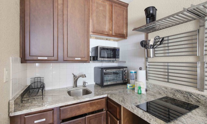 Pensacola Beach House | New Listing - Studio Apartment at Lago Bonito