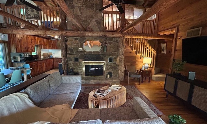 Maple Mount House | NEW LISTING! The Cabin | Tranquil Lakefront Retreat by RedAwning