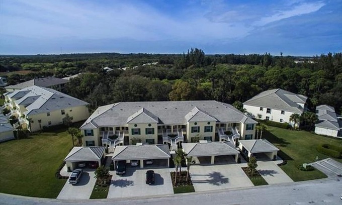 Biggar Condo | New Luxury Condo in Enclosed area near beaches