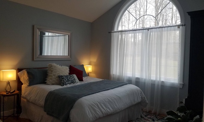 Manassas House | New luxury retreat is the perfect accommodations centrally located to NVA & DC