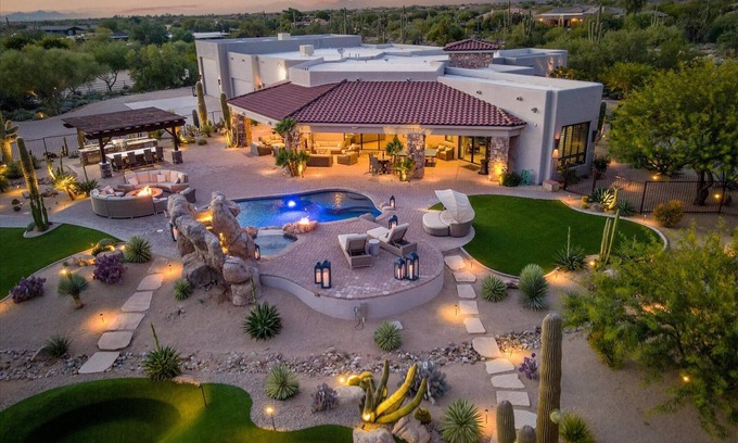 Pinnacle Peak Paradise House | *New* Luxury Scottsdale Estate ~ Pool/Spa ~ Golf ~ Views!