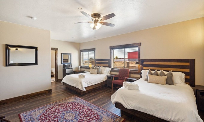Hildale Apartment | NEW! Room 25 -Kokopelli (1-Bedroom) by Zion Cliff Lodge