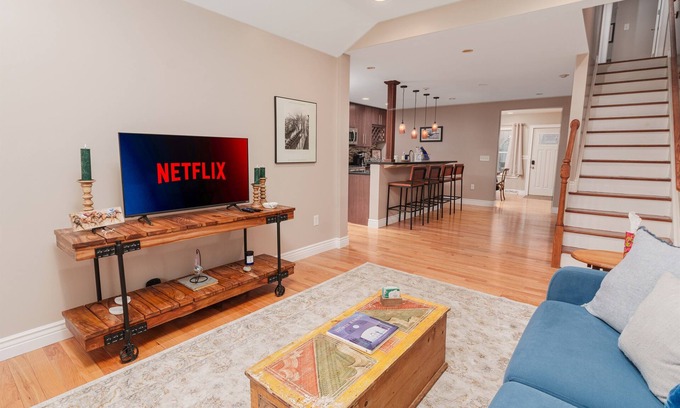 Saratoga Springs House | NEW! Saratoga West Side Bungalow Walk 2 Shops Eats