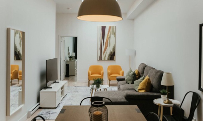 La Petite-Patrie Apartment | New Spacious and Cozy 2bdr Apartment