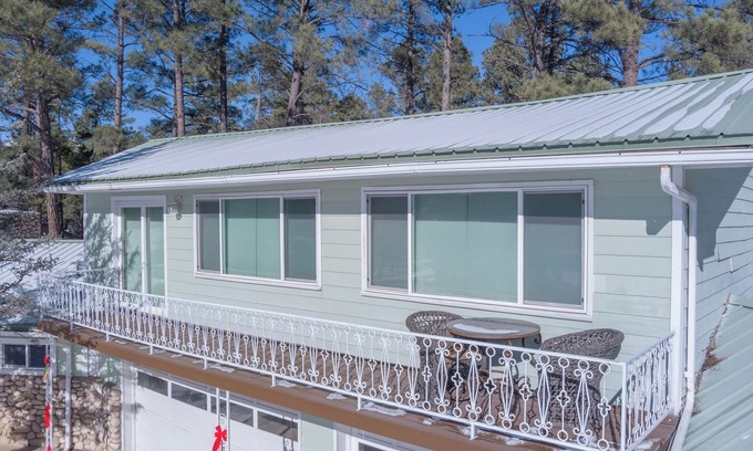 Ruidoso Apartment | NEW Studio-Near Main/shop/trails/ski/restaurants