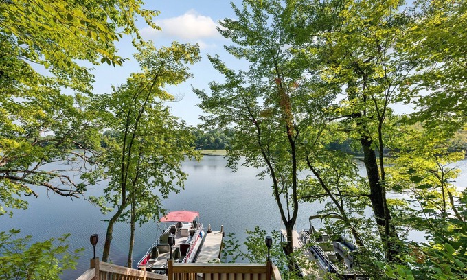 Brill Cabin | Newer Constructed Lakeside Lodge! Pontoon Rental! Waterfront 4 bedrooms, 2 baths