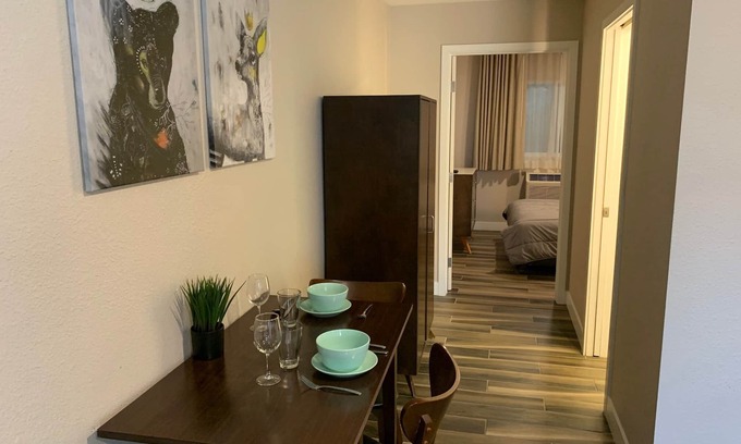 Mission Hills Apartment | Newer private 1-bedroom apartment in Old Town