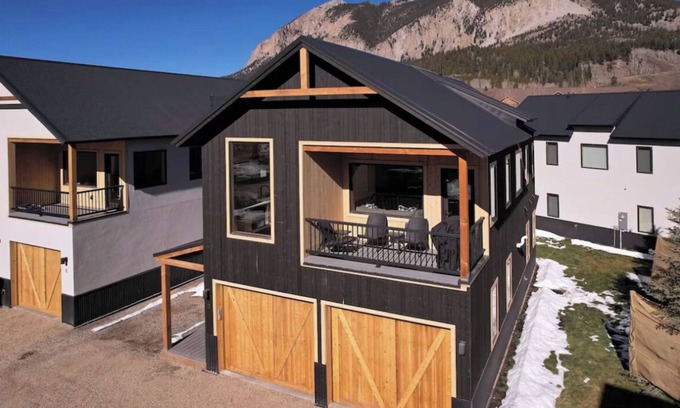 Crested Butte House | Newly built 3-bedroom townhome in Crested Butte with amazing views
