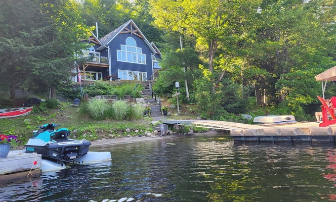 Seguin Cottage | Newly built 4 bedroom/3 bath Lake Front Cottage in a private setting