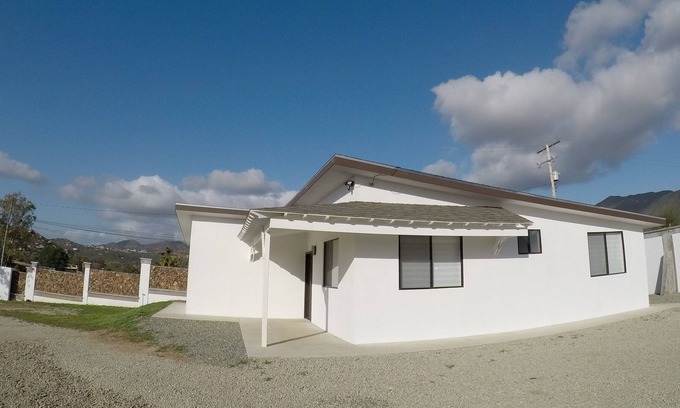 San Antonio de las Minas House | Newly Constructed Hilltop Home - Walking distance to wineries