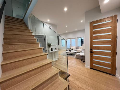 Pico - Robertson Apartment | Newly constructed 2 bedroom by La Cienega Plaza with parking, modern kitchen, washer dryer and very central to attractions