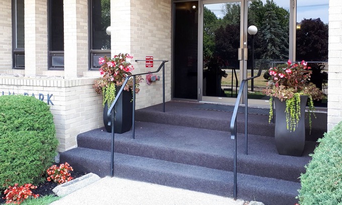 Port Colborne Apartment | Newly Furnished 1 Bedroom Suite