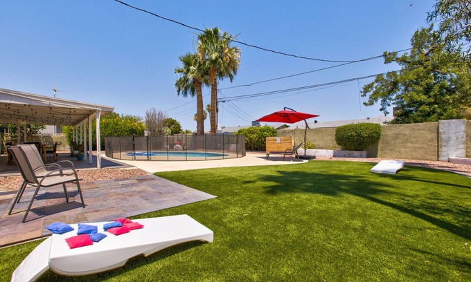 Melrose Paradise House | Newly Furnished, Pool Fence, Family Friendly