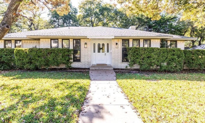 Oak Cliff House | Newly remodeled home near the heart of Dallas