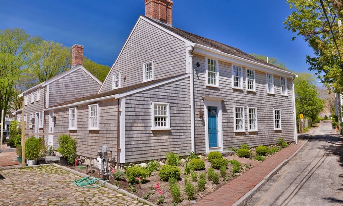 Nantucket Town House | Newly Renovated Nantucket Downtown Luxury House
