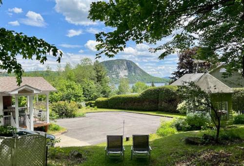 Coaticook Villa | Newly Renovated villa with magnificent views