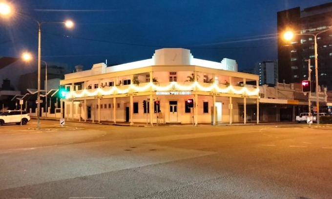 Townsville Hotel | Newmarket Hotel