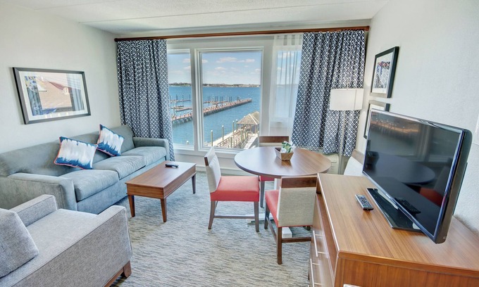 Yachting Village Resort | Newport Harbor, Rhode Island: 1BR w/Kitchen & FREE Wi-Fi, Close to Attraction