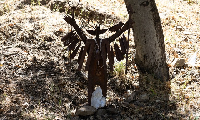 Ojai House | Next to Matilija Creek, swimming holes, hot springs, 10 minutes to DT Ojai!