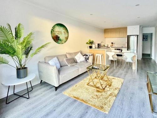 Hamilton Apartment | Nice 3 bedroom Townhouse U2